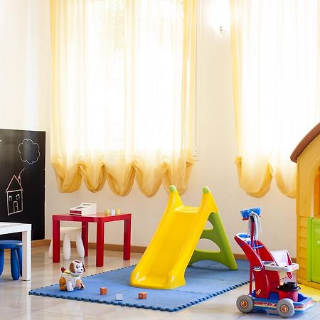 Welcome Residence Per Famiglie Rimini Exterior foto